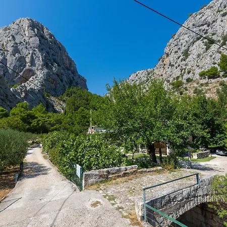 Amazing Apartment In Omis With Kitchen Exterior photo